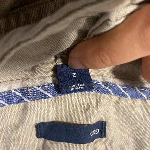 Gap Women's Tan and Cream Shorts - Picture 3 of 3